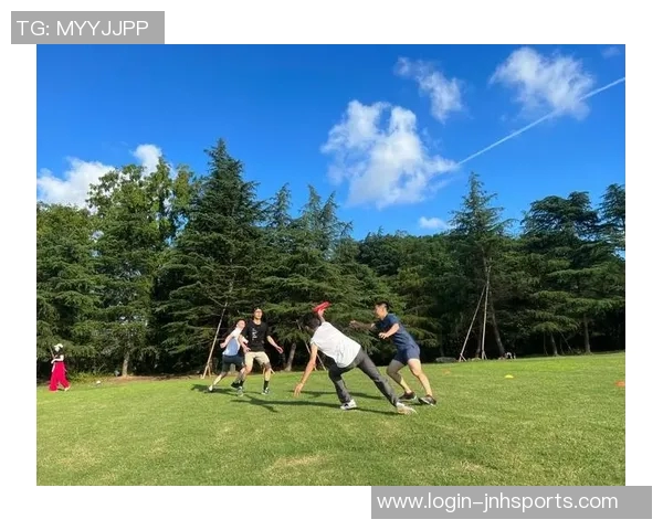 运动周芳独家分享飞盘技巧与心得助你提升竞技水平